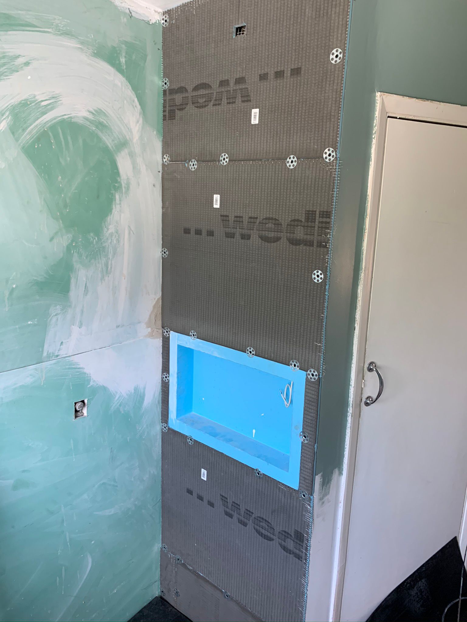 Kitchen & Bathroom Makeovers 35
