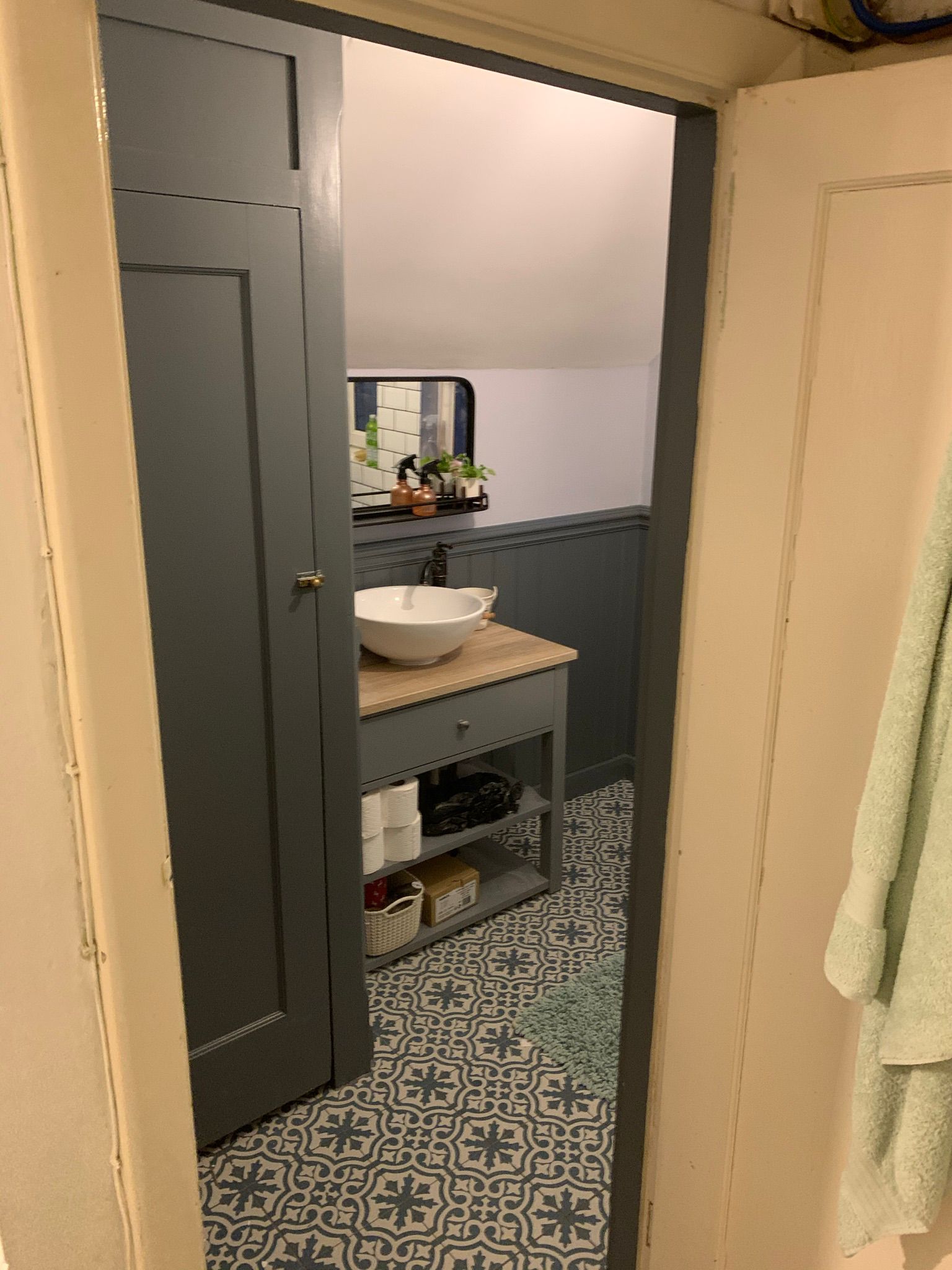 Kitchen & Bathroom Makeovers 52